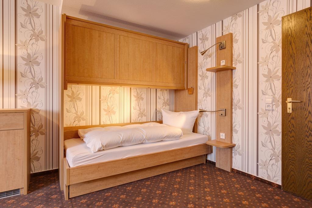 Hotel Fortuna Kirchzarten Pokoj fotografie